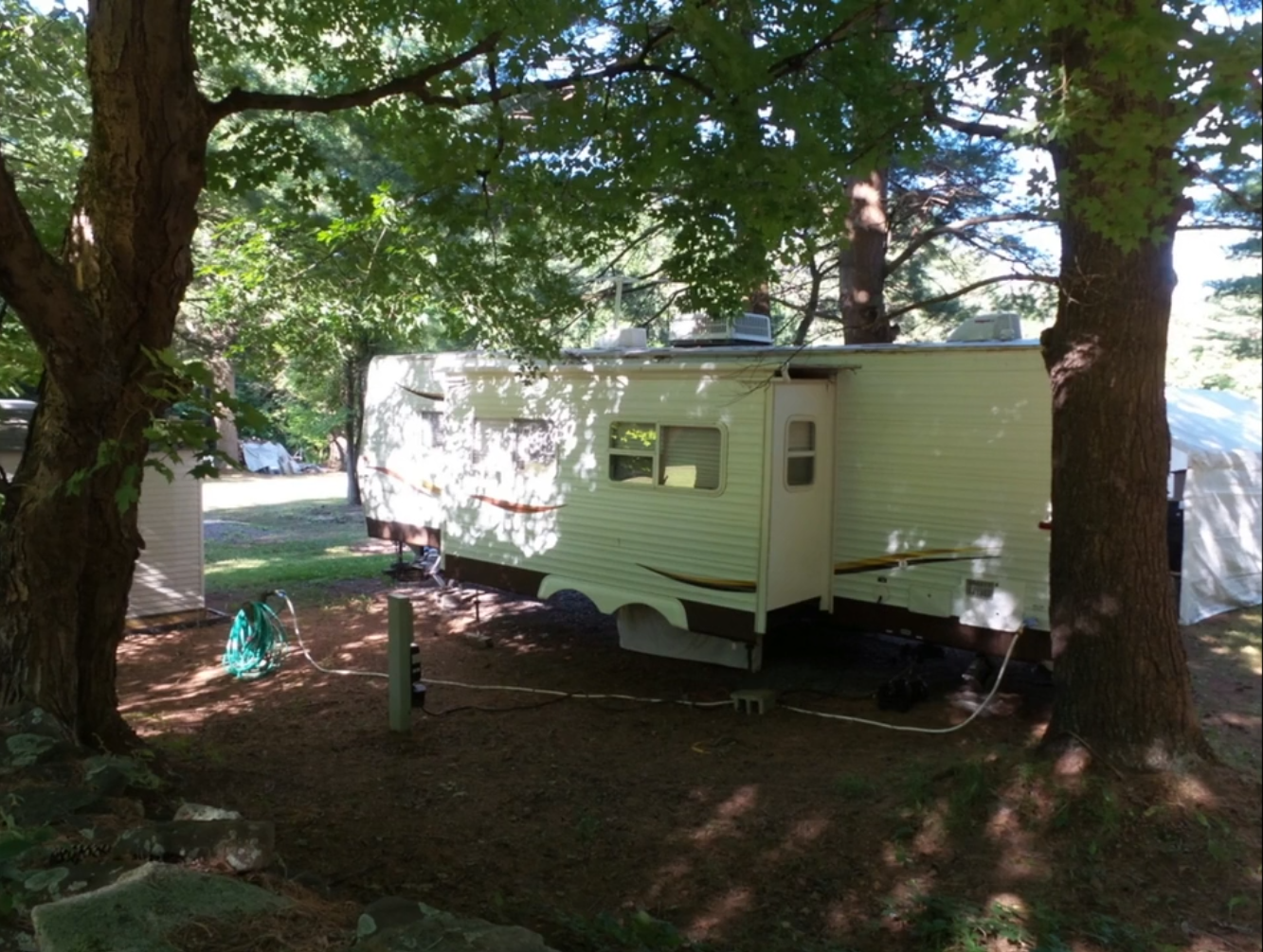 WAYS TO STAY Aurora B's Family Campground